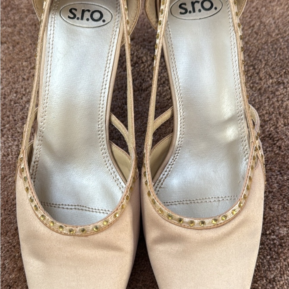 Vintage s.r.o. Heels